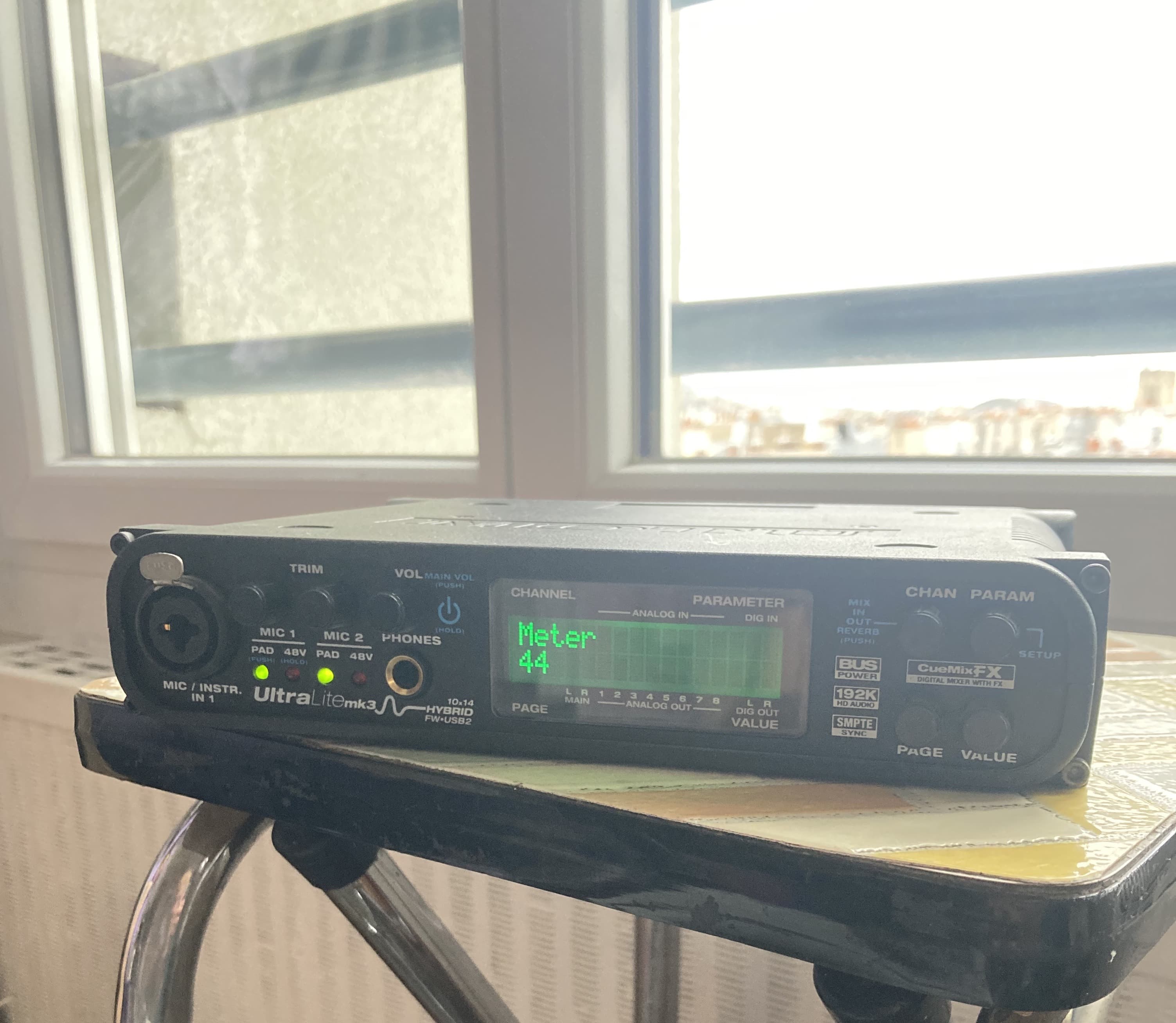 Vends Motu UltraLite mk3 Hybrid