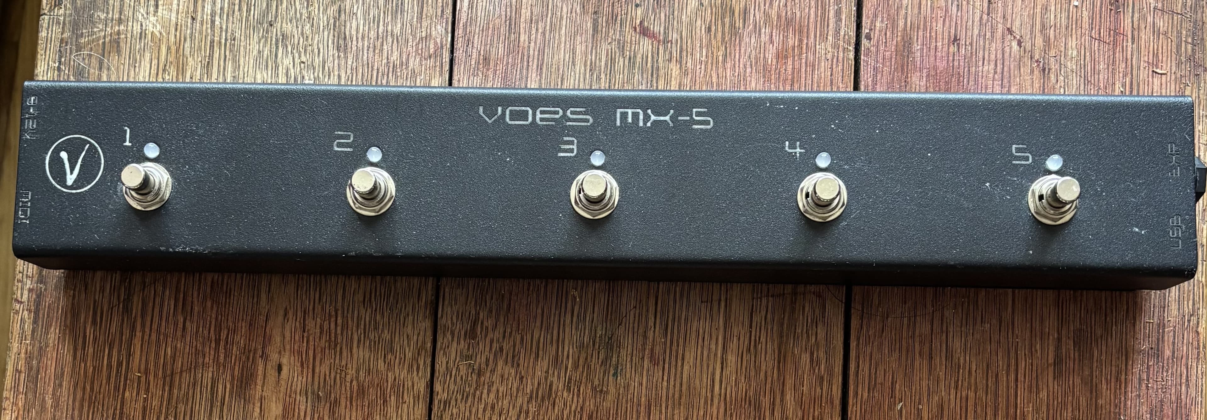 Midi Controler Voes MX-5 + m-box
