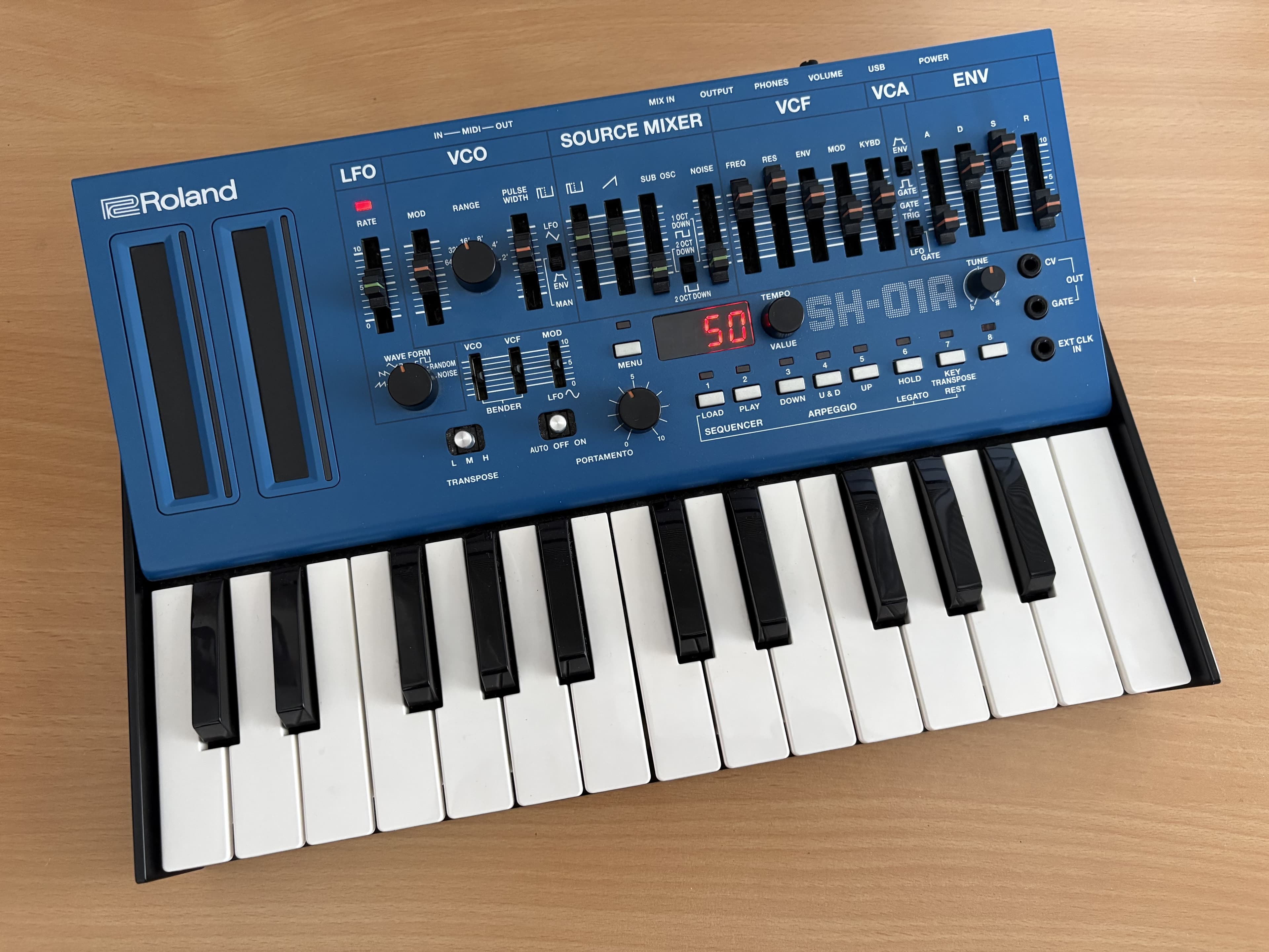 Roland sh 01A et clavier KM25