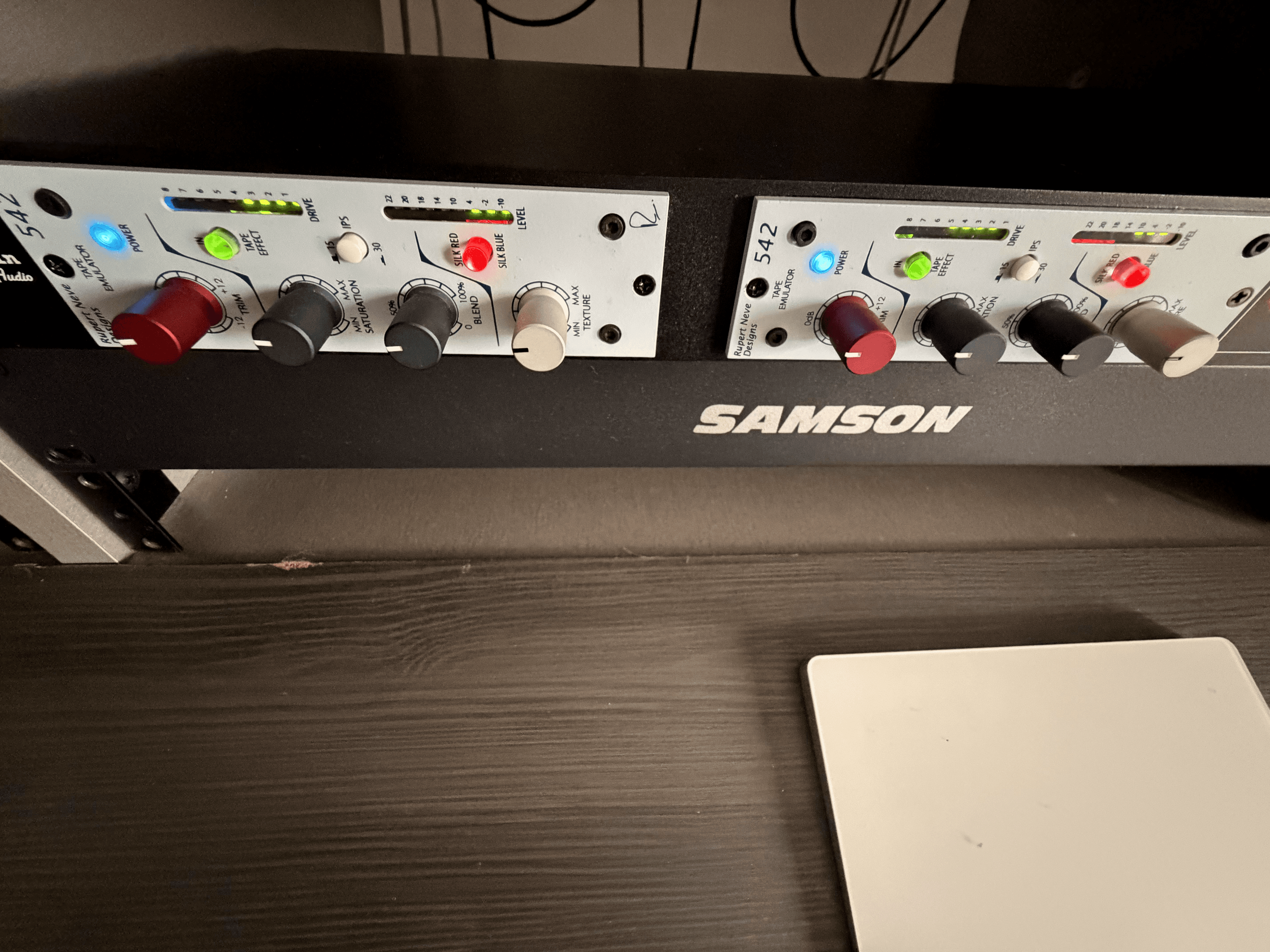 Vends Neve 542 x 2 (pairs) - Tape Emulator module 500