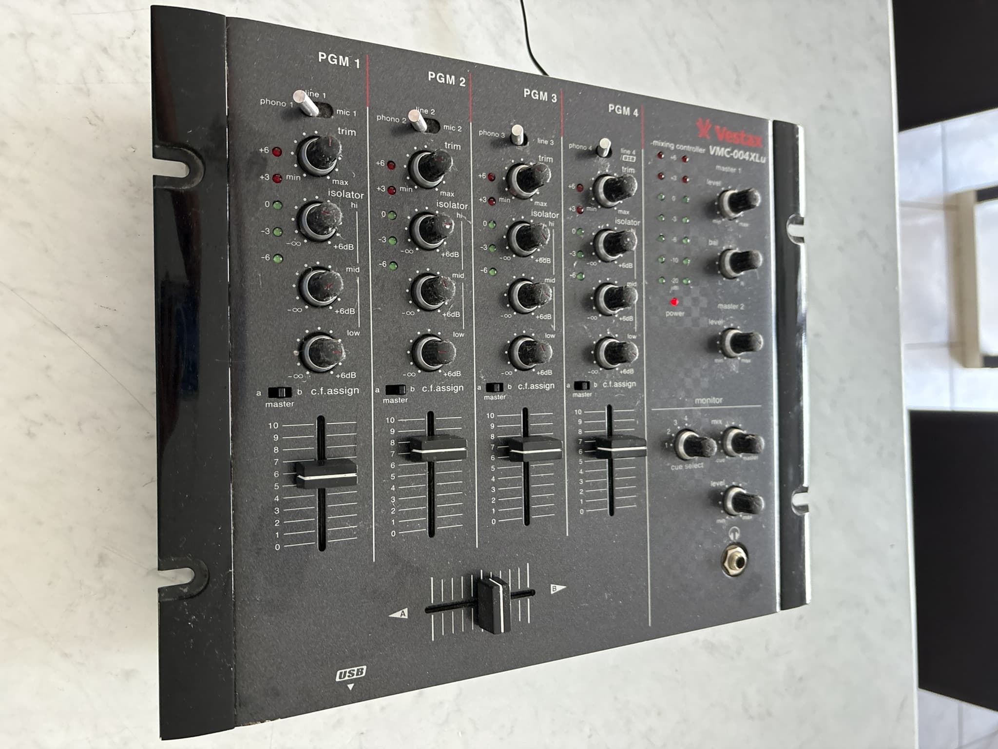 vestax VMC 004 XLU