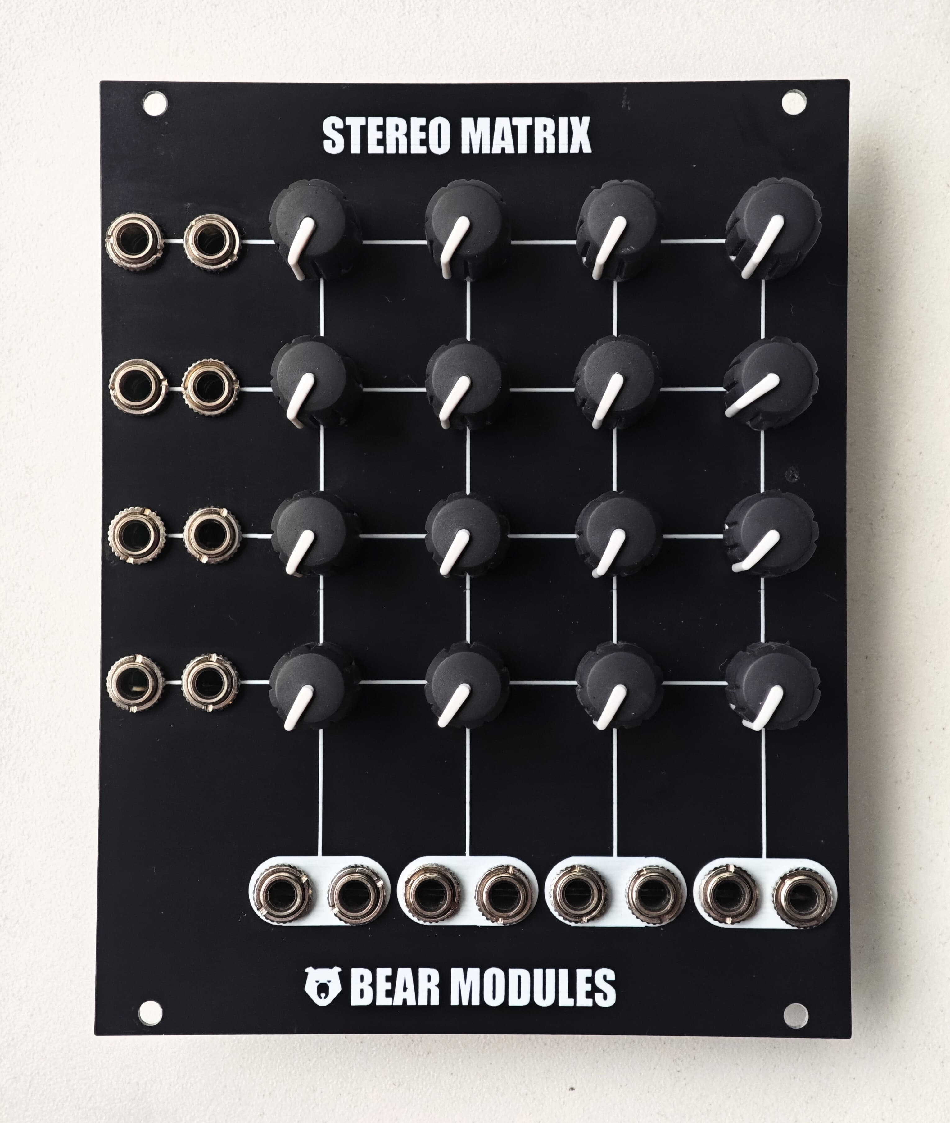 BearModules Stereo Matrix 4×4