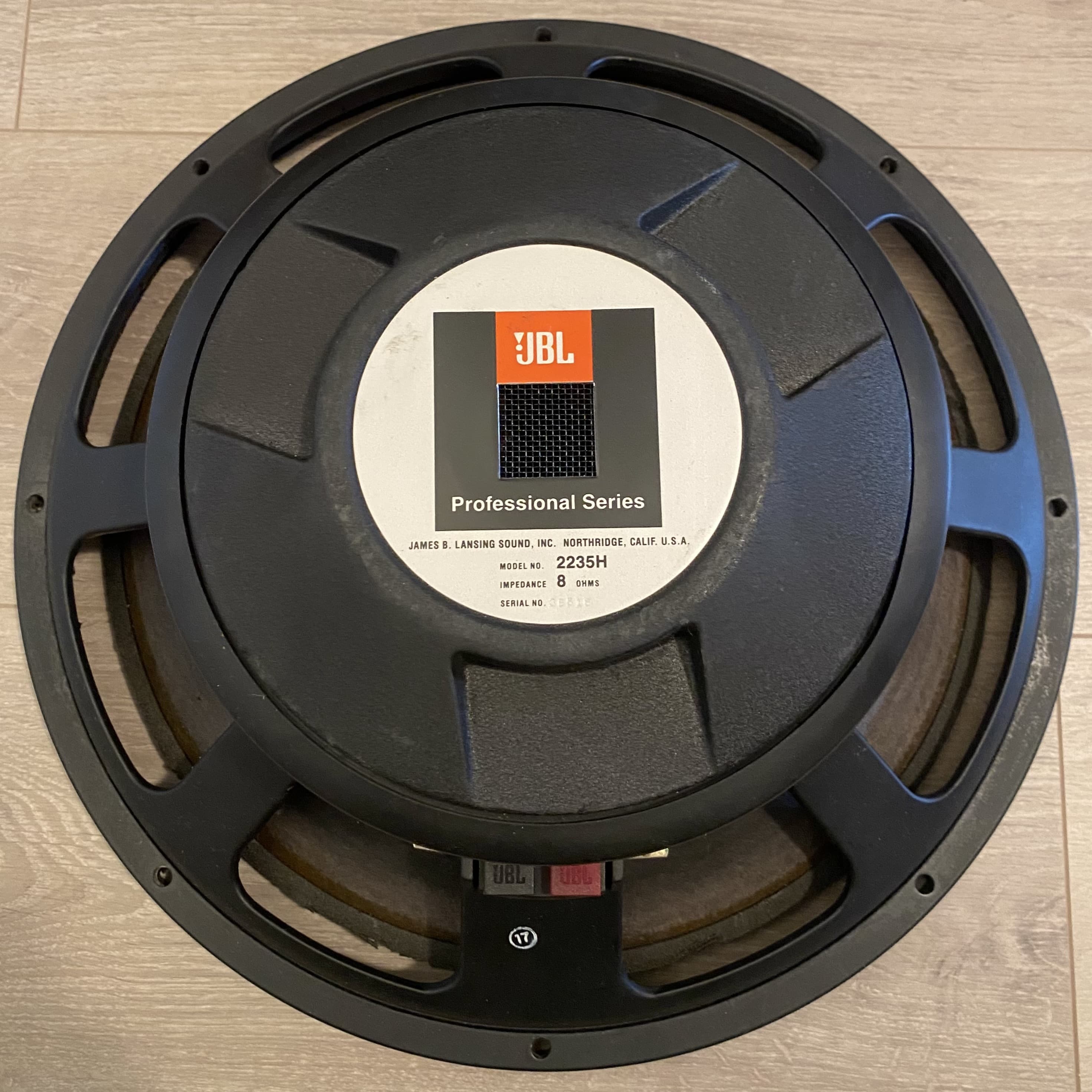 JBL 2235H - Suspension à refaire