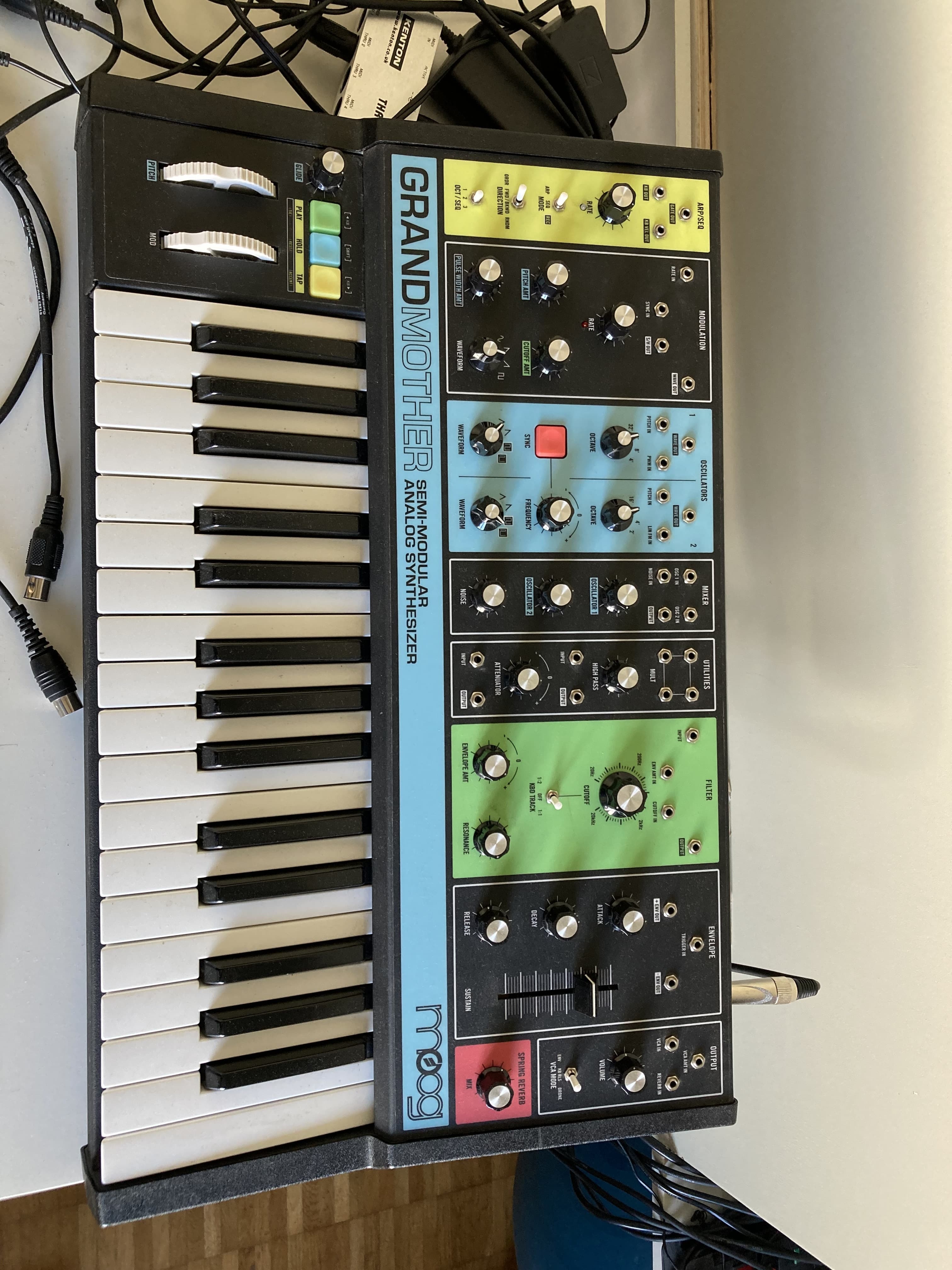 Vends Moog grandmother
