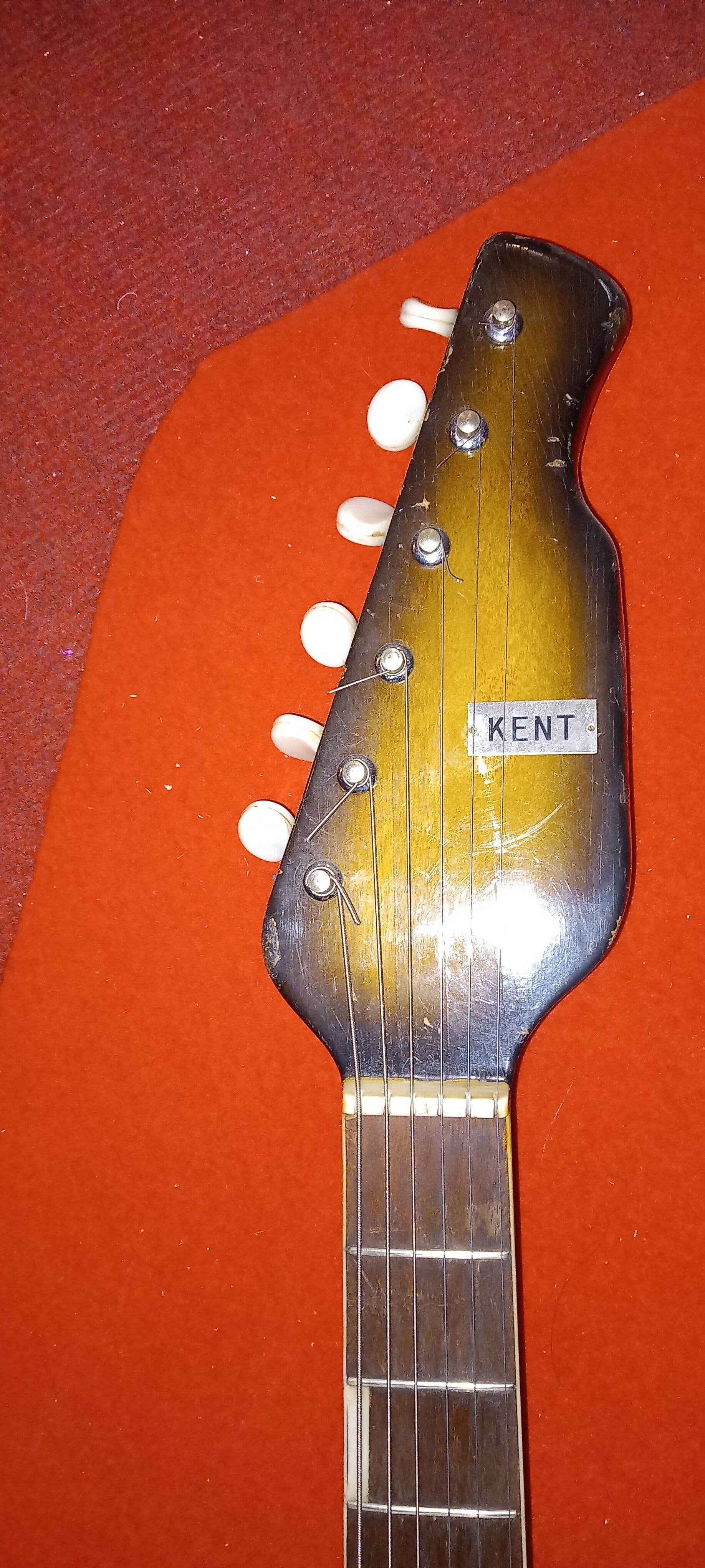 Vend guitare Kent de 1961