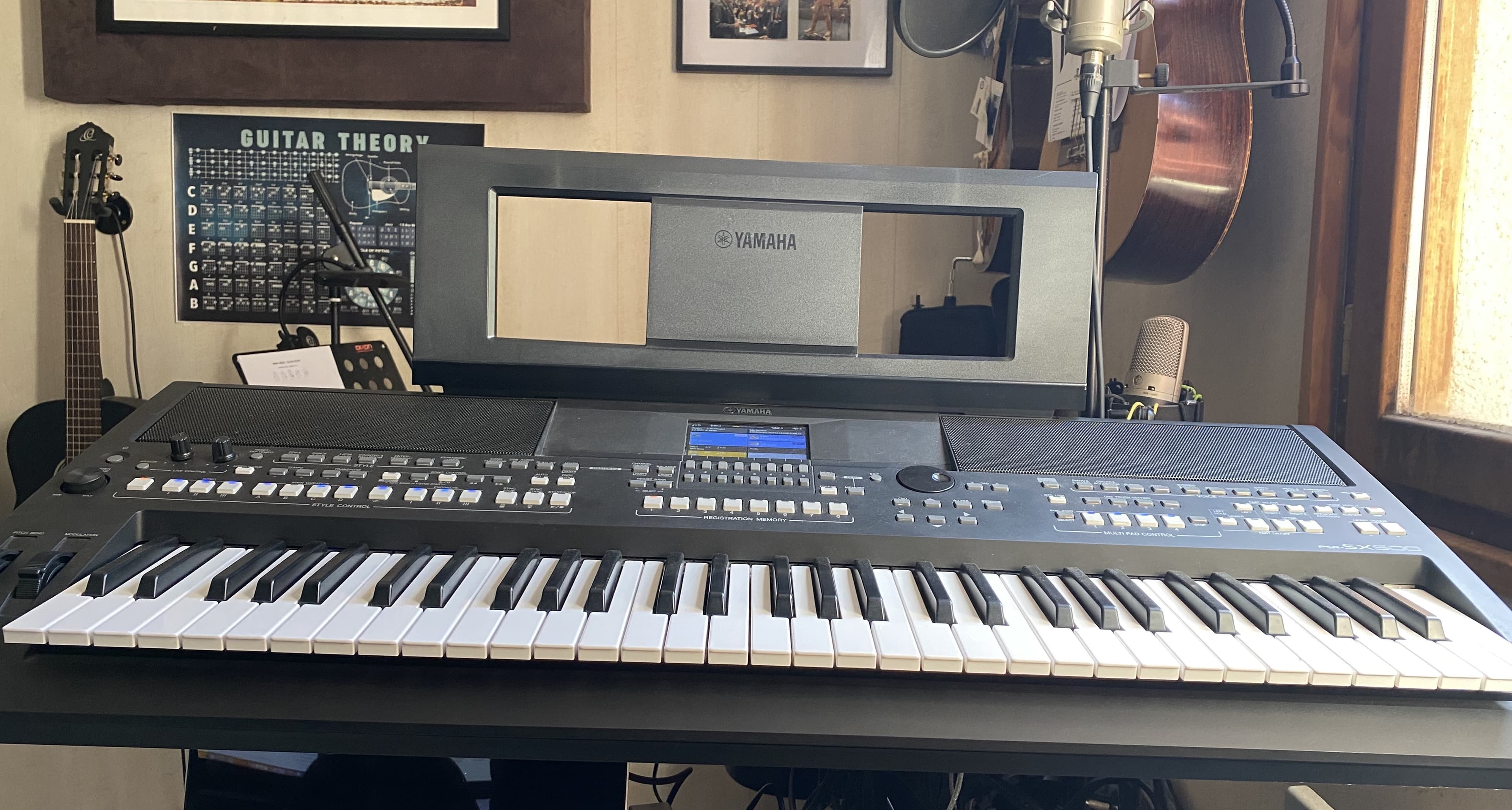 Yamaha PSR-SX600 – Etat neuf - Date d'achat 26/11/2025