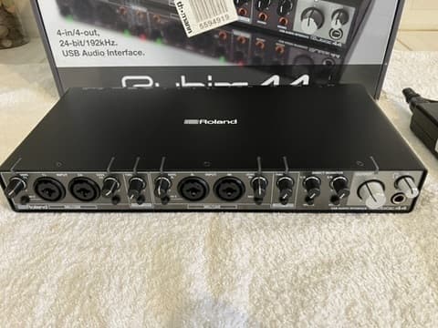 Vends Roland Rubix 44