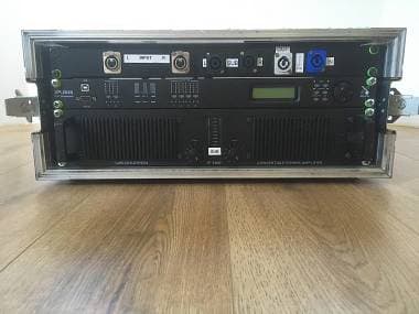 Lab Gruppen FP 3400 completo di processore XILICA, flight-case + accessori