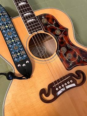 Gibson SJ-200 2007