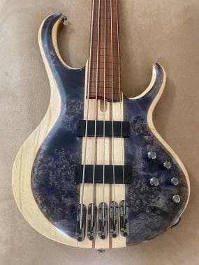 Ibanez fretless Btb 845F 5