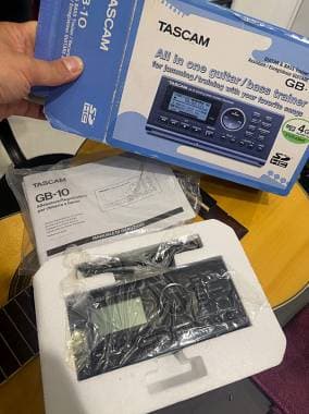 Tascam Gb-10 guitar&bass trainer/recorder