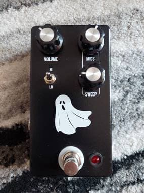 EarthQuaker Devices Hauting Mids Parametric EQ Mid Booster
