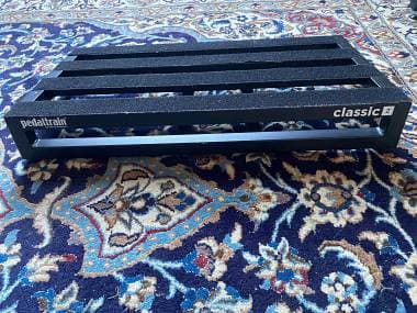 Pedaltrain Classic 2 + Supporto Alimentatore
