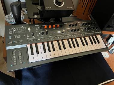 Arturia MiniFreak + decksaver