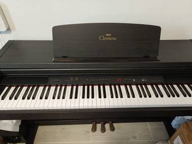 Yamaha Clavinova clp 411