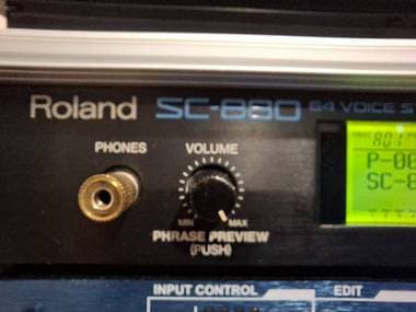 Roland SC 880