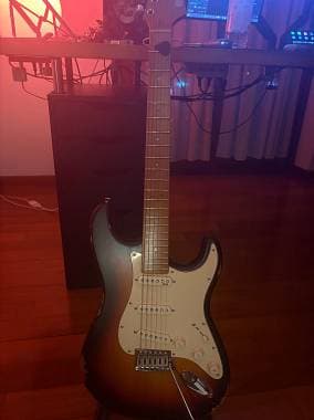 Stratocaster henrys guitars Destiny 2