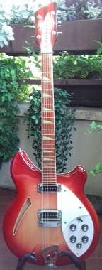 Vendo chitarra Rickenbacker 360 FireGlo 6 corde