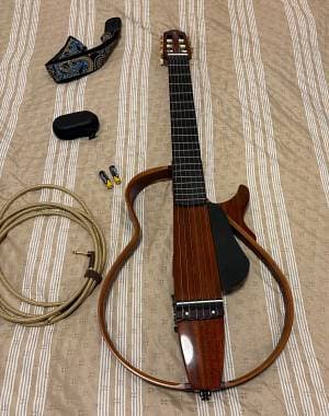Yamaha slg200n na silent guitar