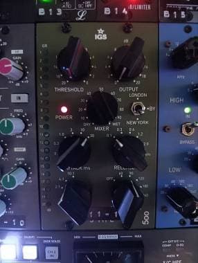 IGS Audio S type Bus comp serie 500