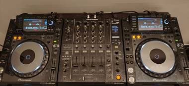console Pioneer 2 cdj 2000nxs + djm 900nxs