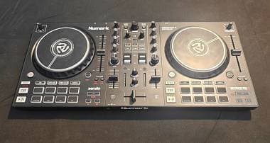Numark MIXTRACK PRO FX