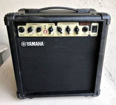 Amplificatore Yamaha GA15