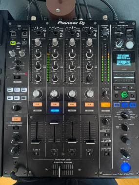 Pioneer DJM 900 nexus 2 + Flightcase + Decksaver
