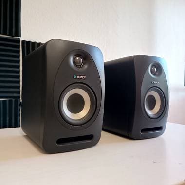 Tannoy Reveal 402