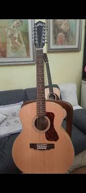 Chitarra acustica jumbo Guild 12 corde