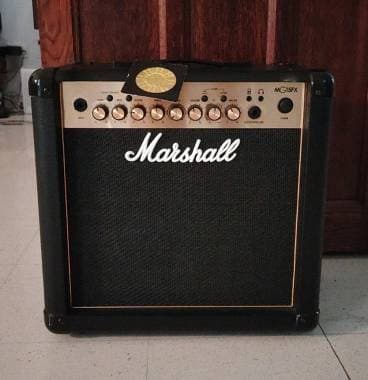 Marshall Mg15GFX