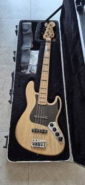 Fender Jazz Bass American Deluxe V