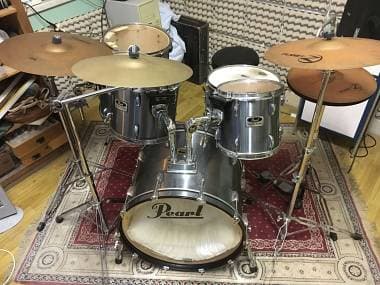 Batteria completa Pearl Session Series con rullante Yamaha e vari piatti