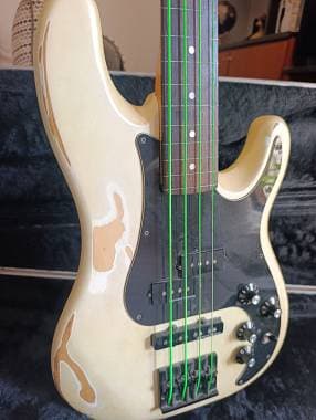 Fender Power Jazz Bass FRETLESS SPECIAL CUSTOM relic