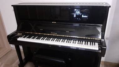Pianoforte verticale Giapponese Atlas