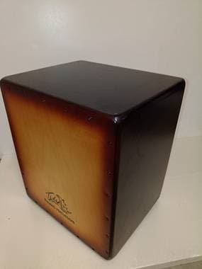 Cajon peruano senza cordiera