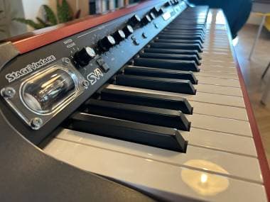 Korg SV-1 73 + Stand, Custodia e Leggio