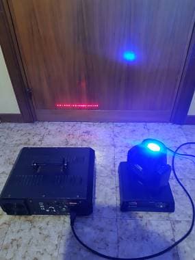 Effetti luce dj disco testa mobile led casse mixer audio sub woofer microfono