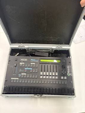 SGM Pilot 2000 Consolle luci