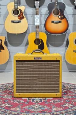 Fender Blues Junior Lacquered Tweed - 1x12 15W
