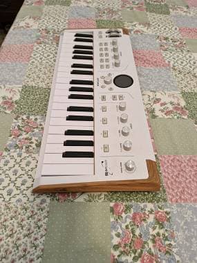 Arturia Astrolab 37
