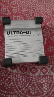 Behringer Ultra DI