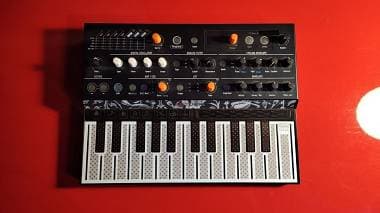 Arturia Microfreak, spedizione inclusa