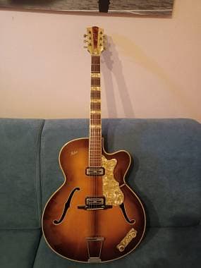 Höfner Model 457/S/E2 vintage degli anni '60
