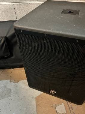 Yamaha Sub DSR118w
