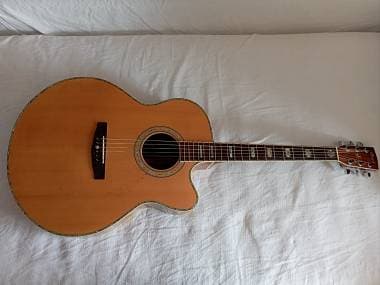 Chitarra acustica amplificata Cort CJ10X