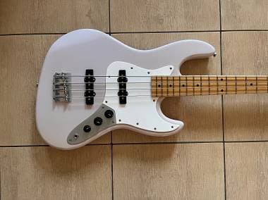 Fernandes Jazz scala media 32