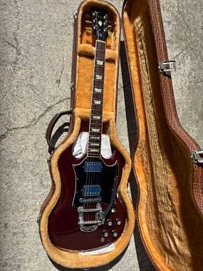 Gibson SG Cherry Standard 1995 + Bigsby Vibramate