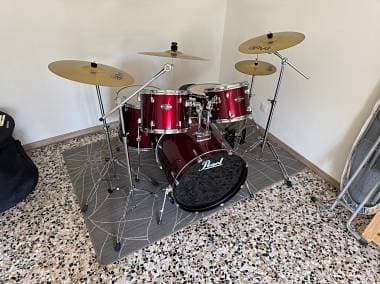 Pearl Target red wine