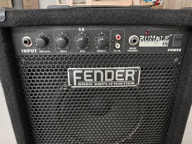 AMPLIFICATORE PER BASSO FENDER RUMBLE 15 WATT